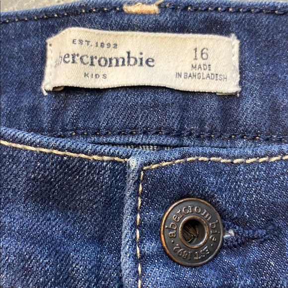 Bundle 3 American Eagle Outfitters 1 Abercrombie & Fitch shorts - Picture 7 of 8